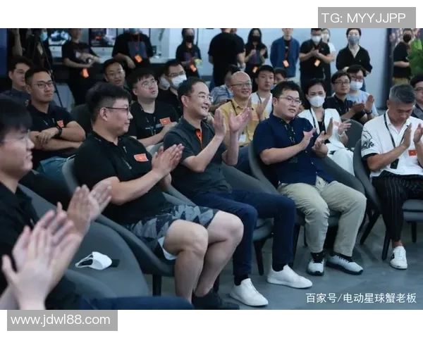 足球明星因赌球风波引发舆论热议背后真相与影响解析